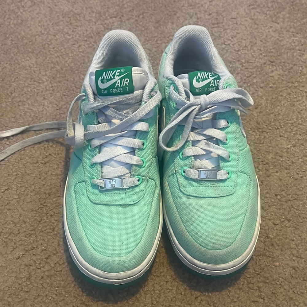 Nike Air Force 1